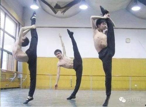 帅哥舞蹈视频,帅哥舞蹈视频惊艳呈现